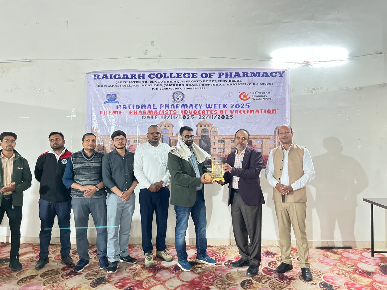 State-of-the-art Pharmacy Laboratory & Research - Photo 34